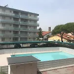 Апартаменты Holiday